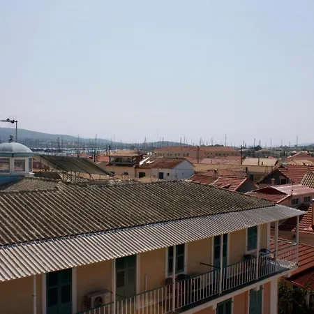 Pirofani * Lefkada City