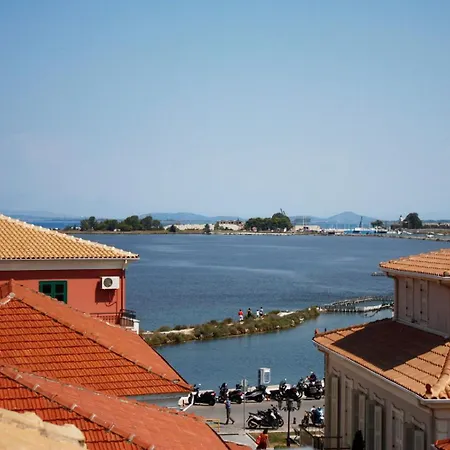 Pirofani Apartment *