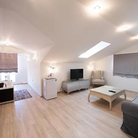 Apartment Pirofani